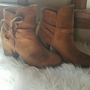 Size 10 suede booties